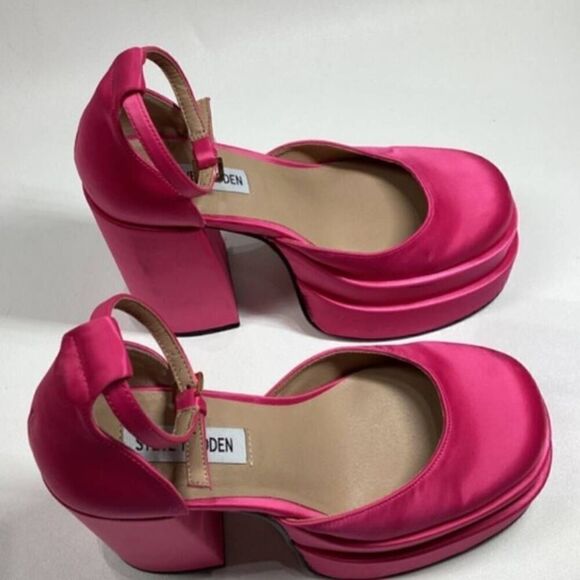Steve Madden Charlize Satin double platgorm pumps in hot Pink - Picture 9 of 14